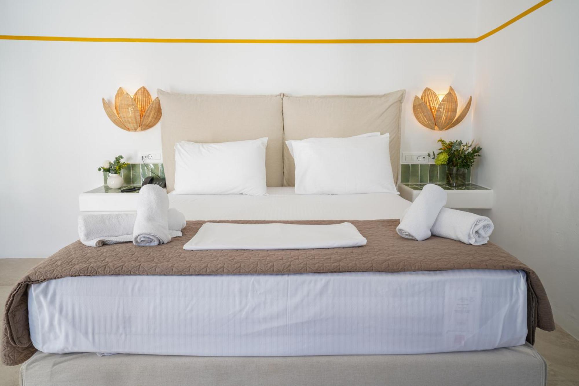คาร์โบนากิโฮเต็ล Hotel Mykonos Town ภายนอก รูปภาพ